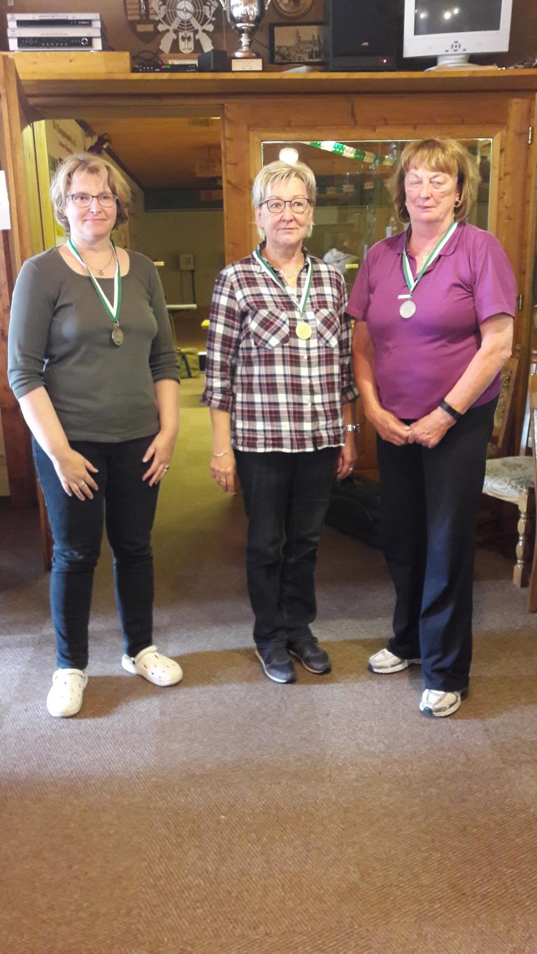 Doris Landwehr Christel Buddeberg und Anja Linn