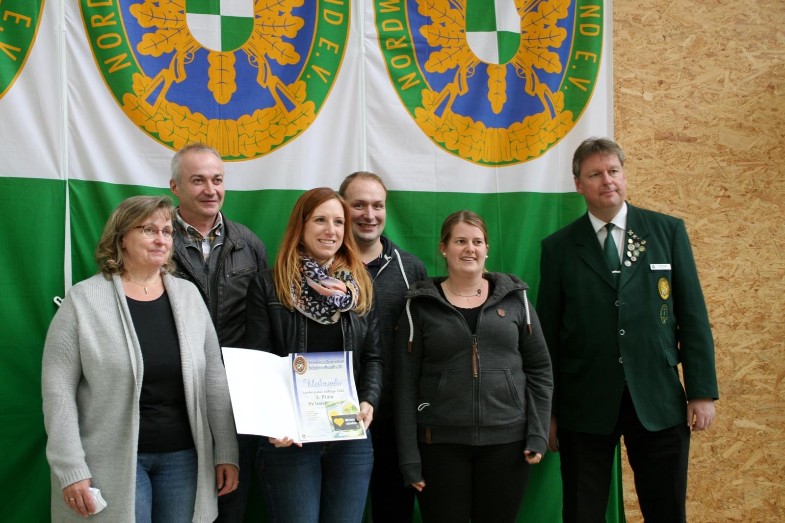 Platz 3 ist der SV Iseler u. Umg. mit Ute Siems Kristin Heins Nina Wiesen Uwe Michaelis u. Ralf von Kampen