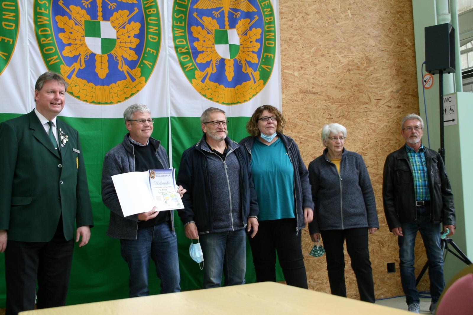 Platz 5 ist der SV Brettorf II mit Erika Albrecht Michael Bade Silke Zicht Alfons Mutke u. Ulrich von Otte