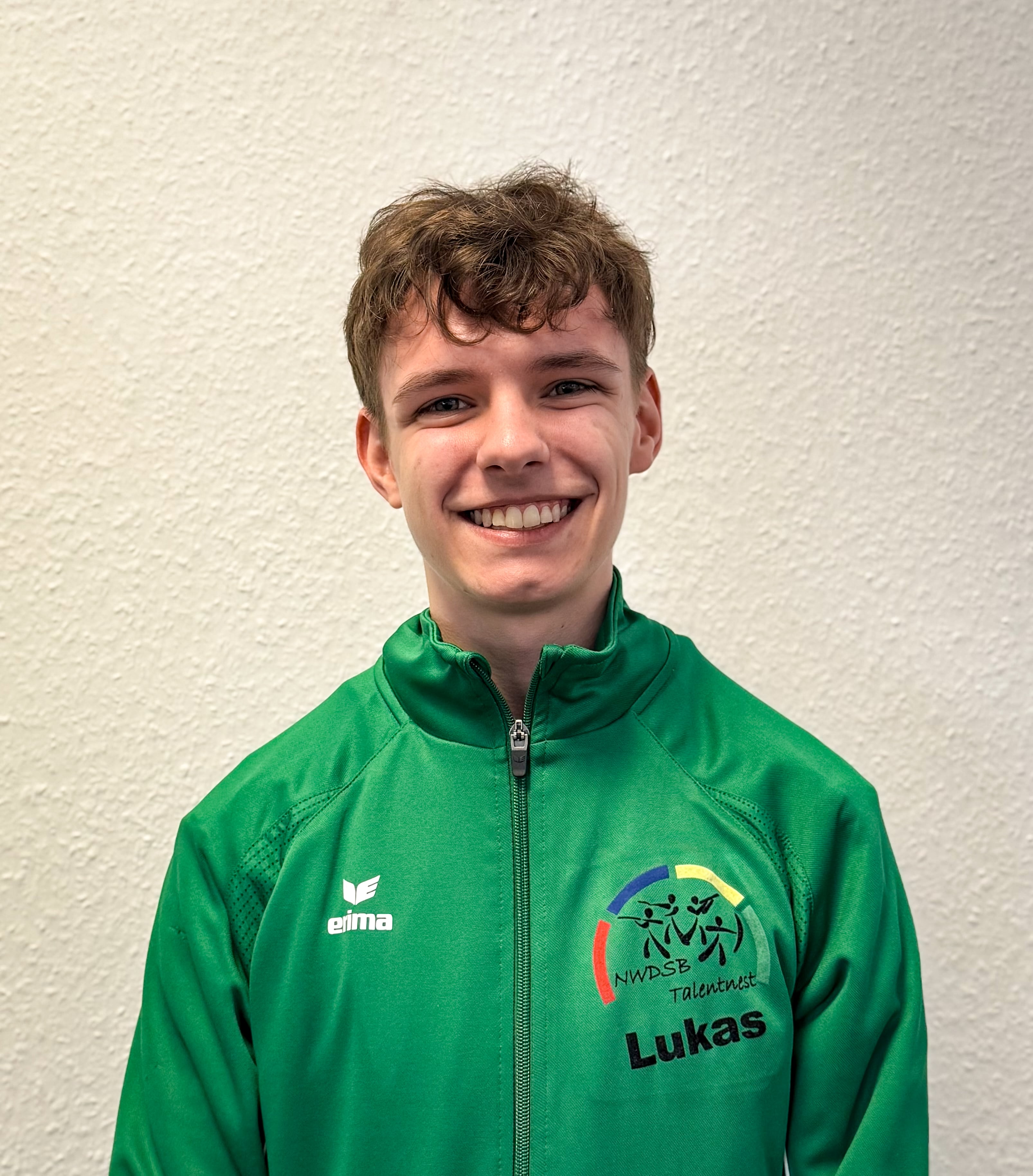 Lukas Janzen min